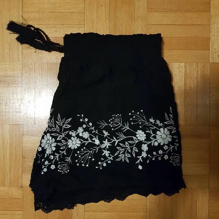 Black Shorts - Size L photo 1