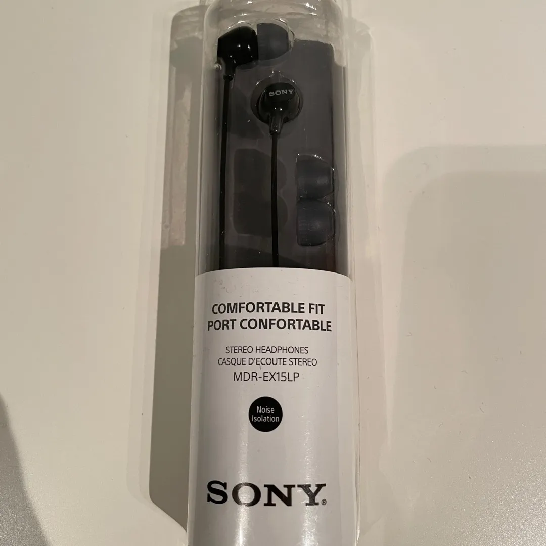 BNIP Sony Headphones photo 1