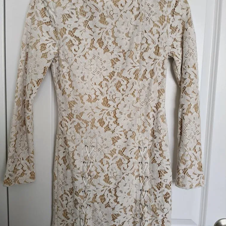 BNWT -M BOUTIQUE LACE/TIGHT UP FRONT DRESS photo 1