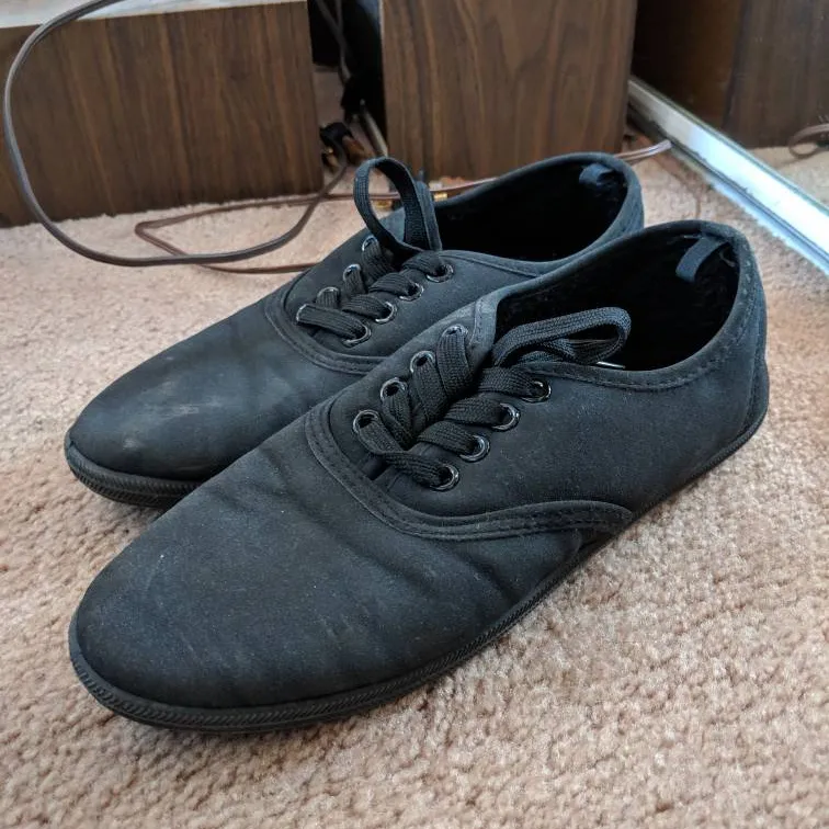 Black Shoes photo 1