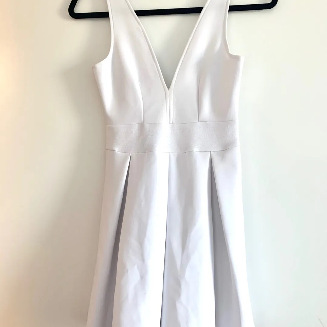 White Dress - XS photo 4