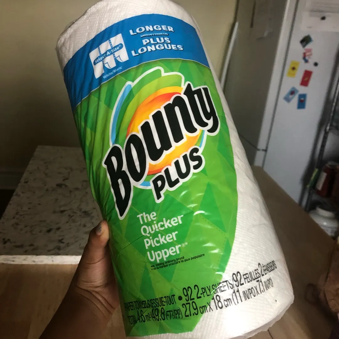 Bounty Plus Paper Towel  92 (2 Ply) Sheets photo 1