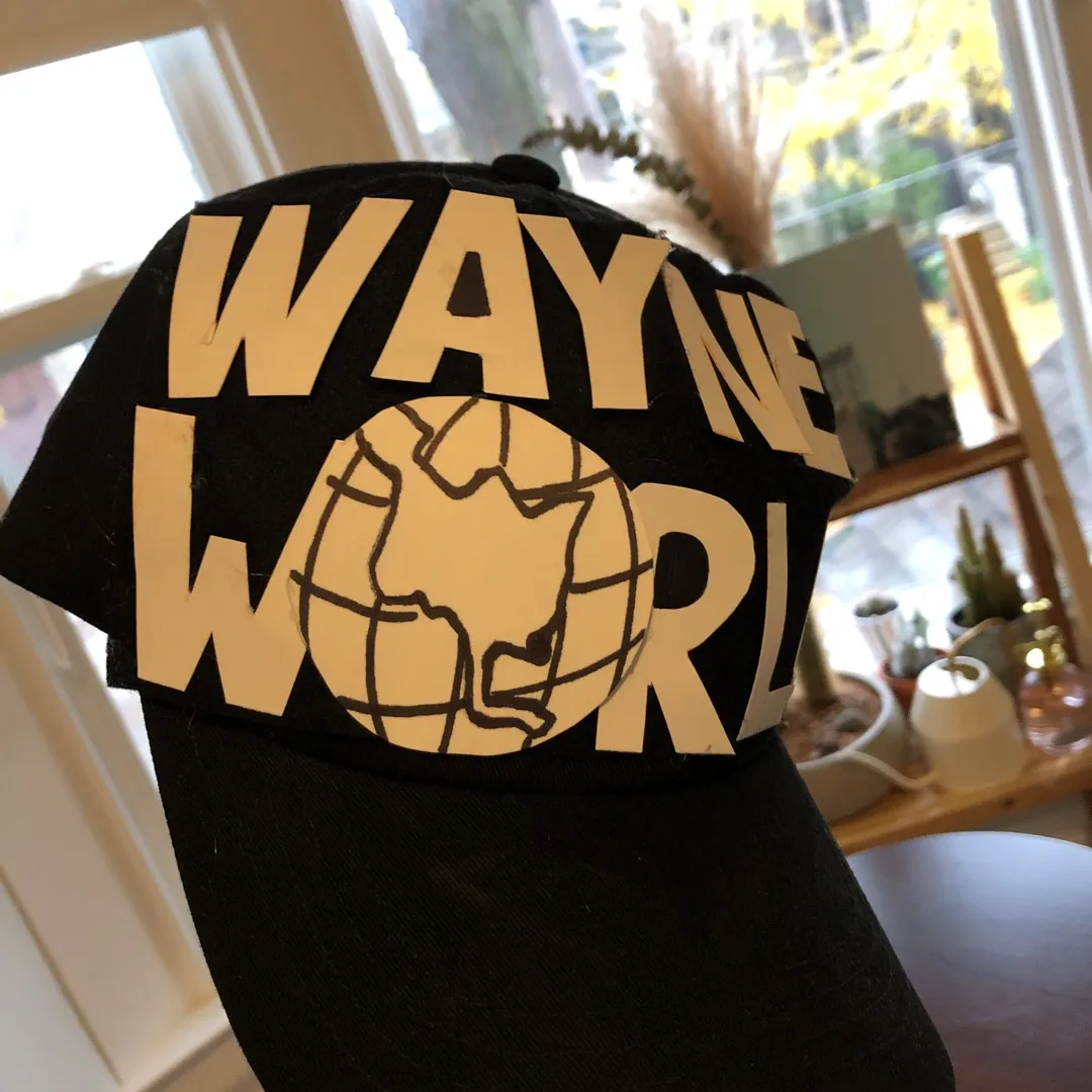 Wayne’s world Hat 🧢 photo 3