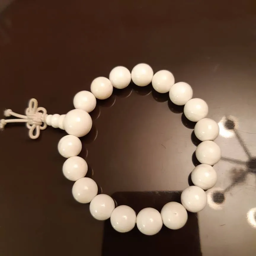 White Bracelet photo 1