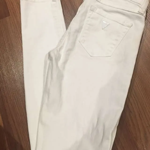 White Guess Jeans photo 1