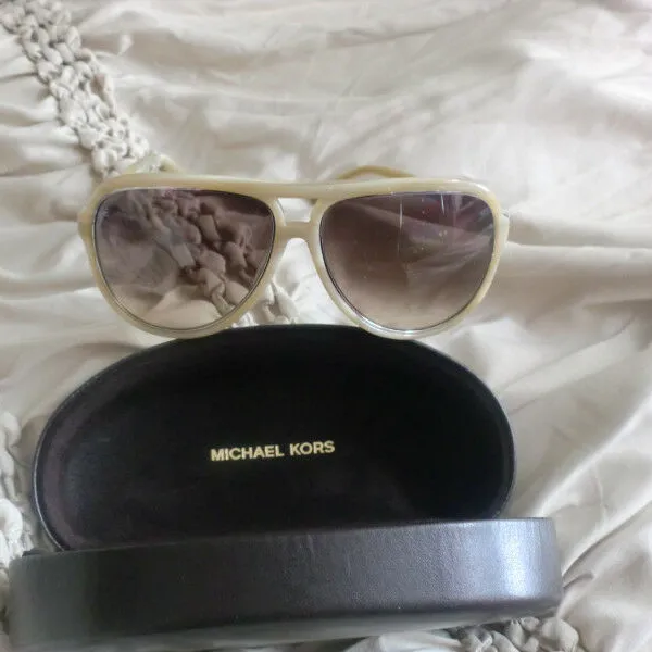 Michael Kors sunnglasses photo 5