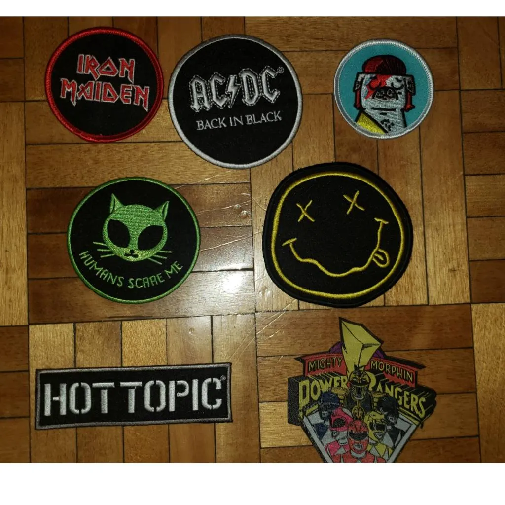 Buttons/ Keychains/ Patches photo 1