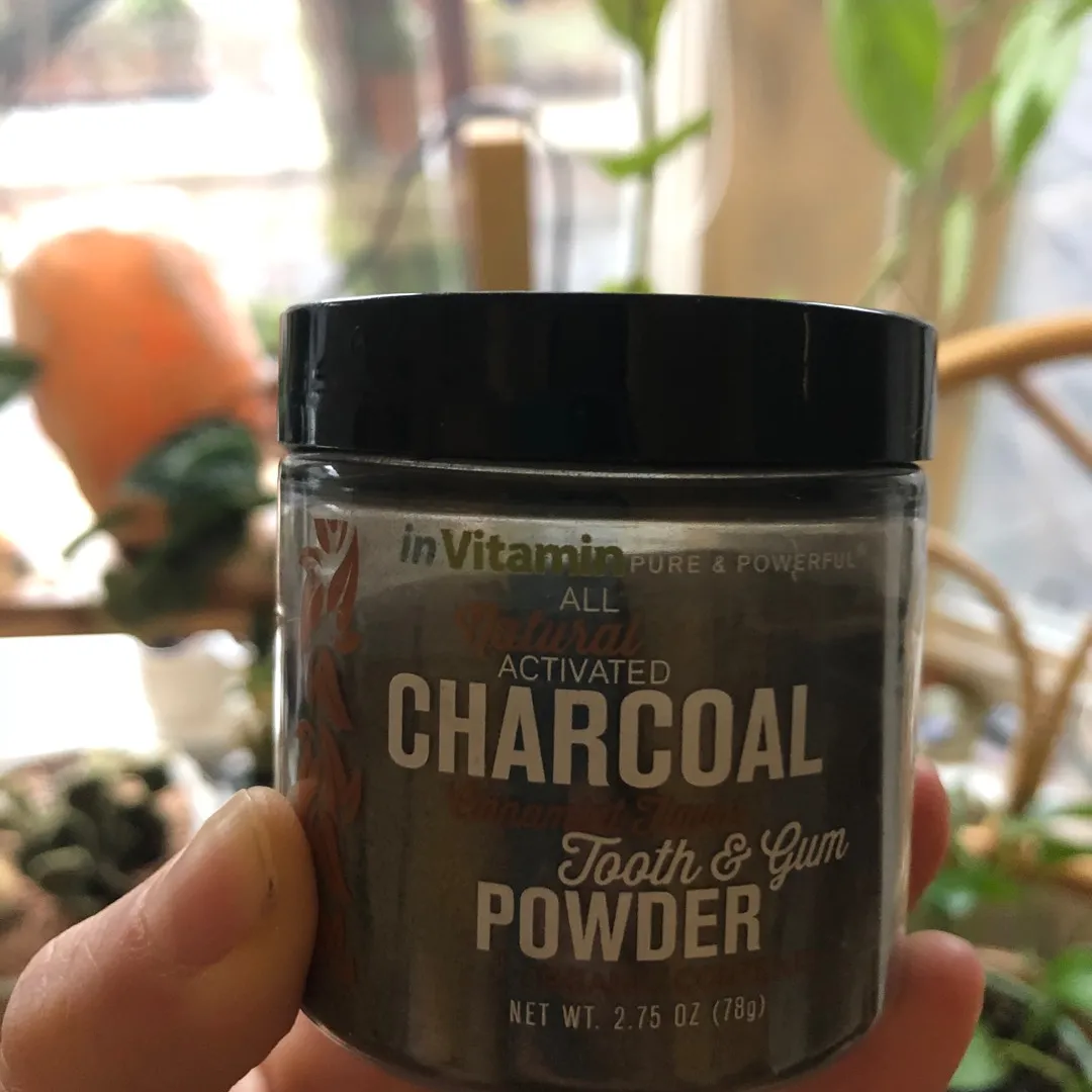 Activated Charcoal Tooth Powder photo 1