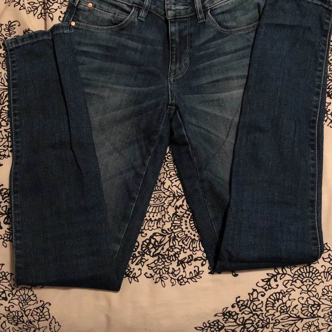Guess Jeans photo 1