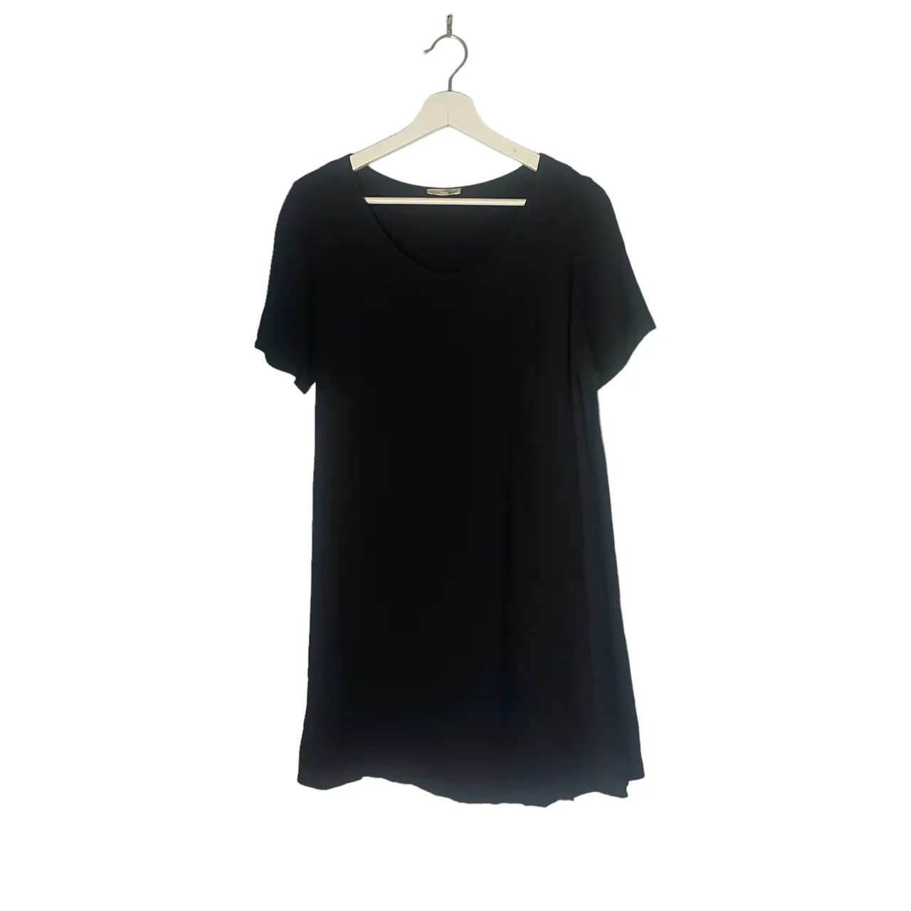 Aritzia Wilfred Free Black Teigen Flowy T-Shirt Dress Size Small photo 3
