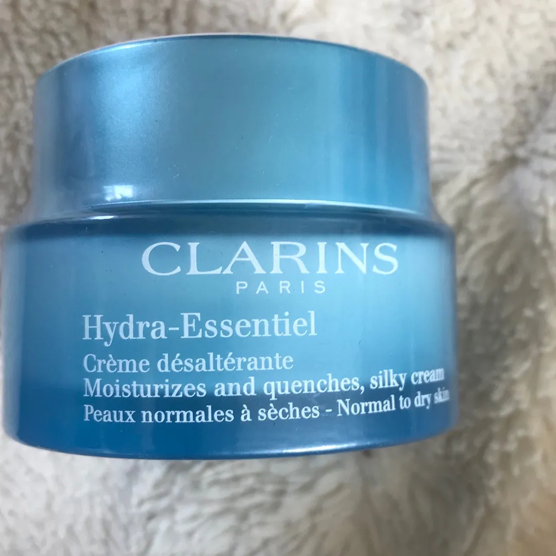 Clarins - Hydra Essential Cream photo 1