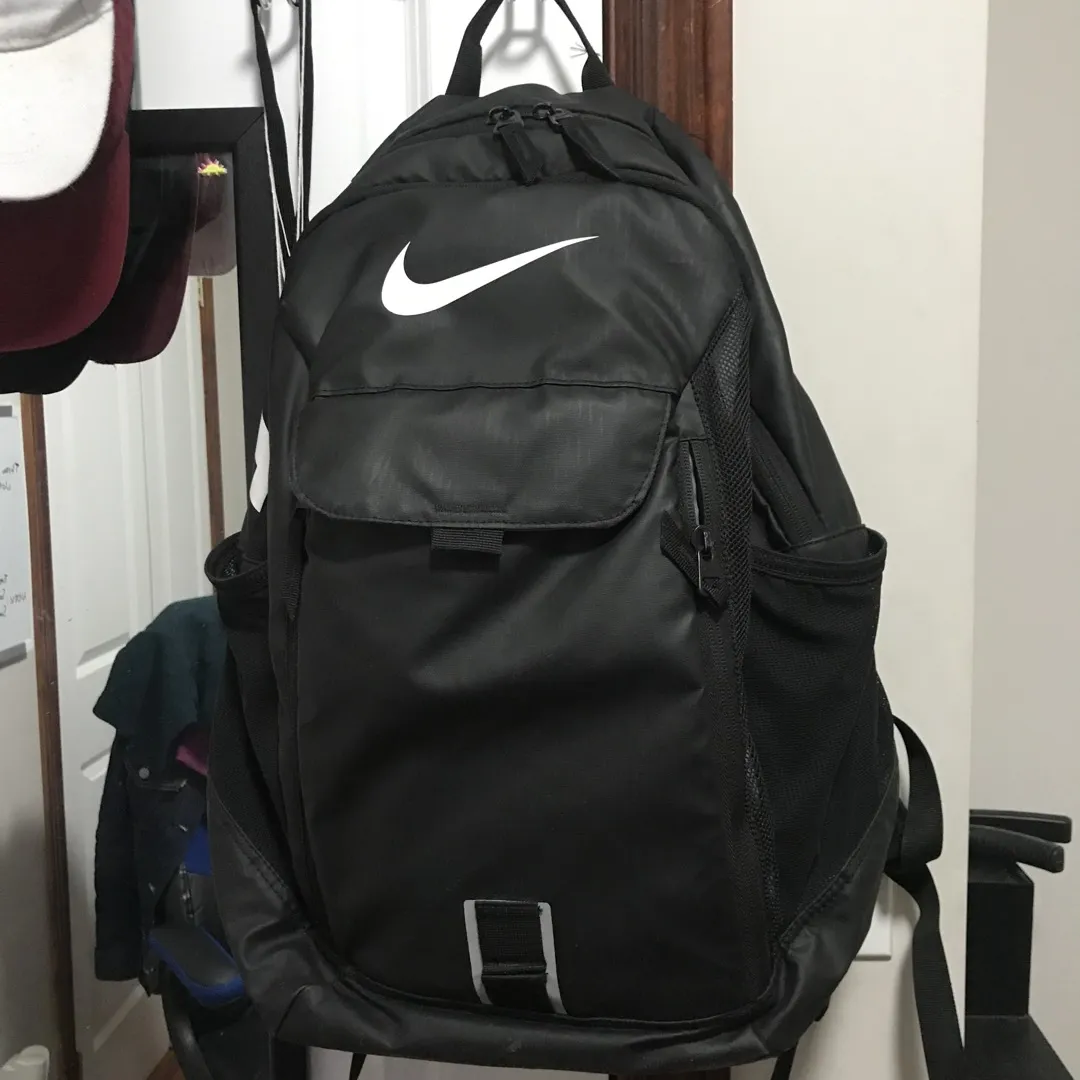 Nike backpack photo 1
