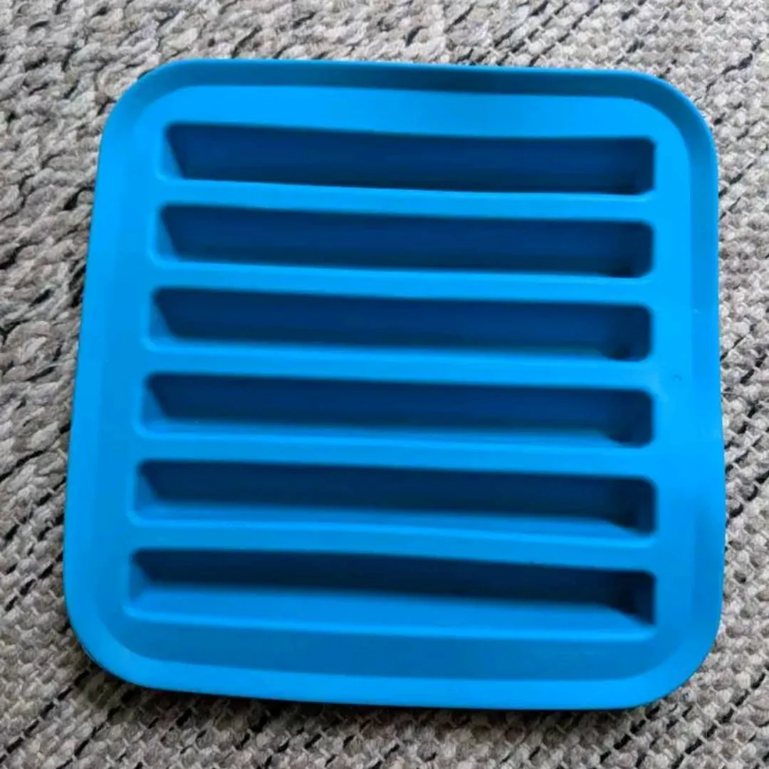 Silicone Ice Cube Tray (Ikea) photo 1