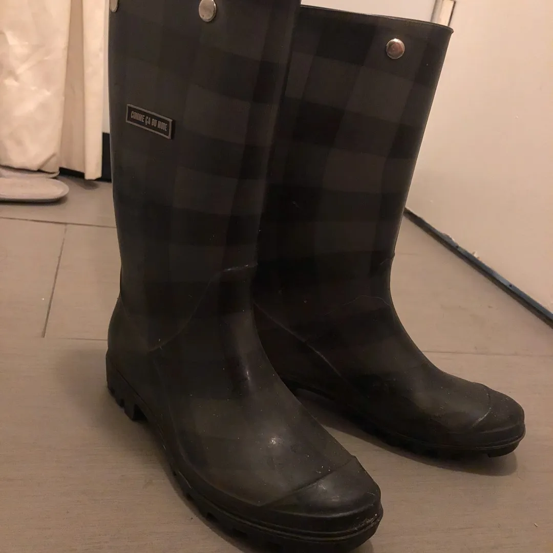 Rain boots photo 1