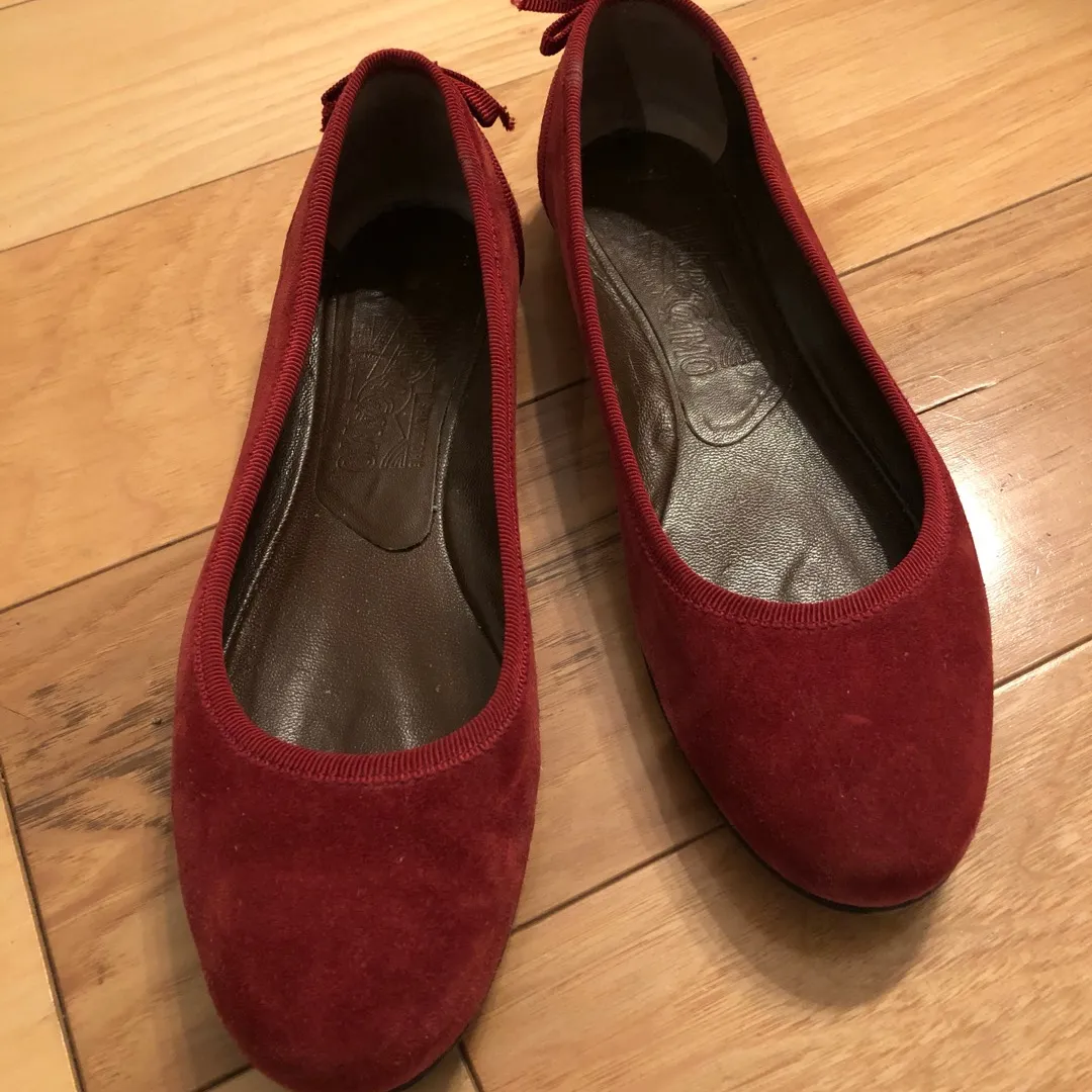 Cutest Red Suede Flats! photo 1