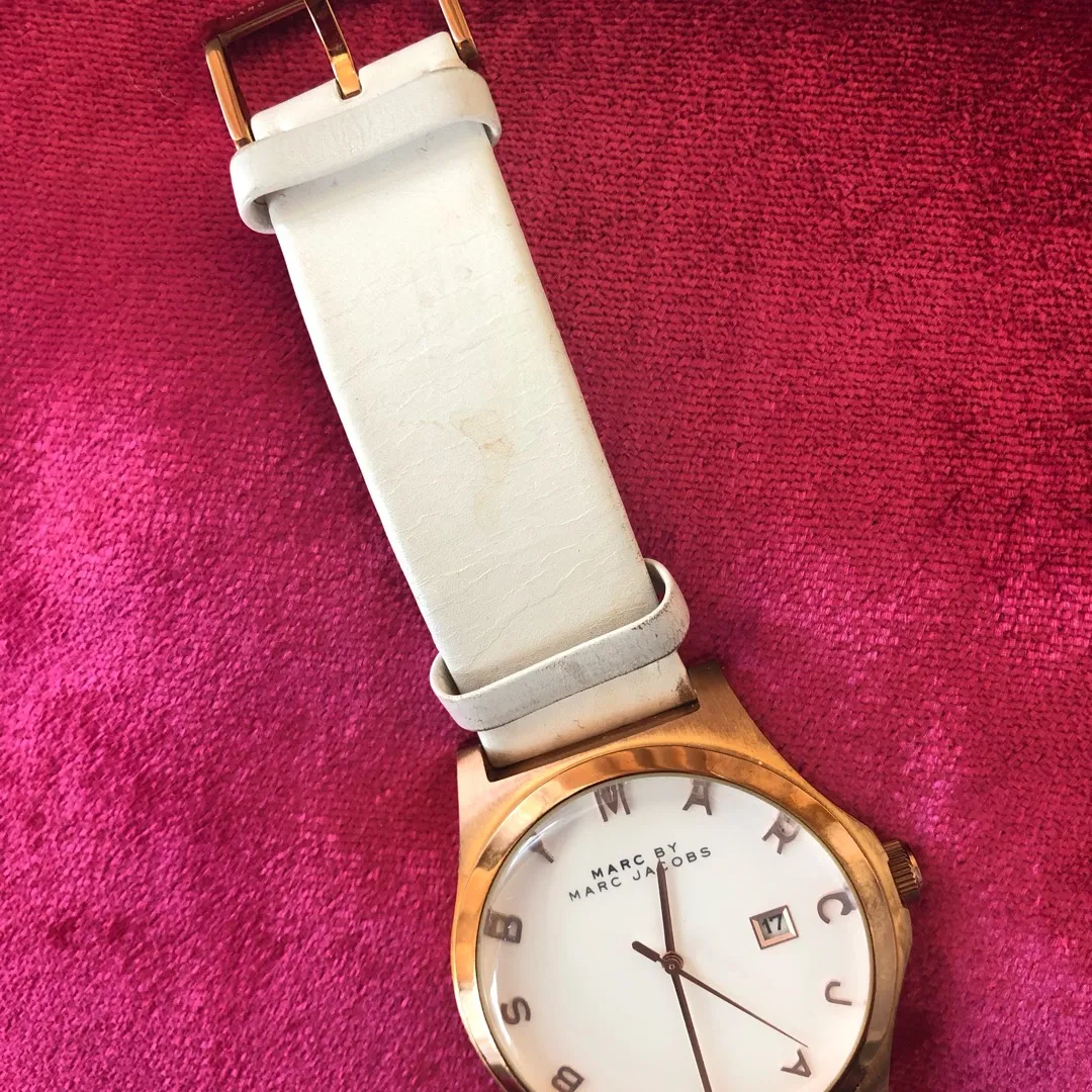 Rose Gold Marc By Marc Jacobs Watch With White Leather Strap photo 3
