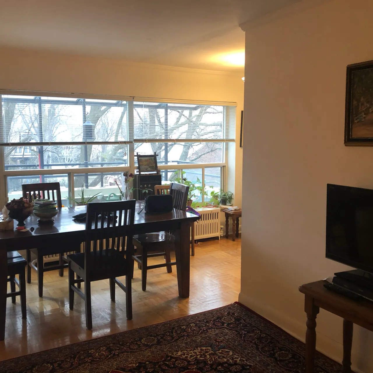 Spacious and Sunny 2 Bedroom Apartment Located in Rosedale photo 10