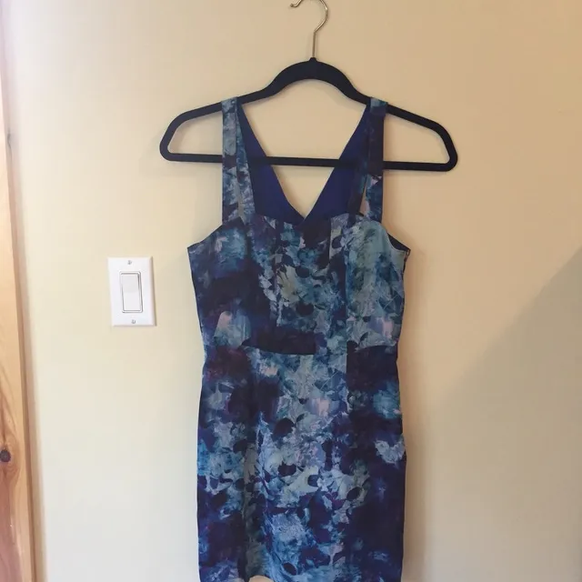 Silence And Noise Size Small Dress photo 1