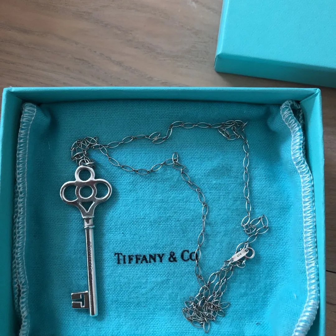 Tiffany Key Necklace - Sterling Silver On 24” Chain photo 1