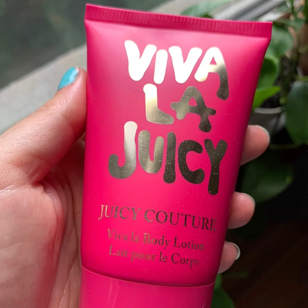 Viva La Juicy Body Lotion photo 1