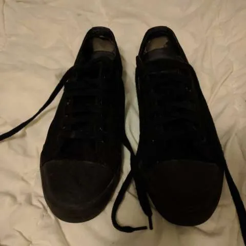 Anti-slip Kitchen Shoes (Converse Style) photo 1