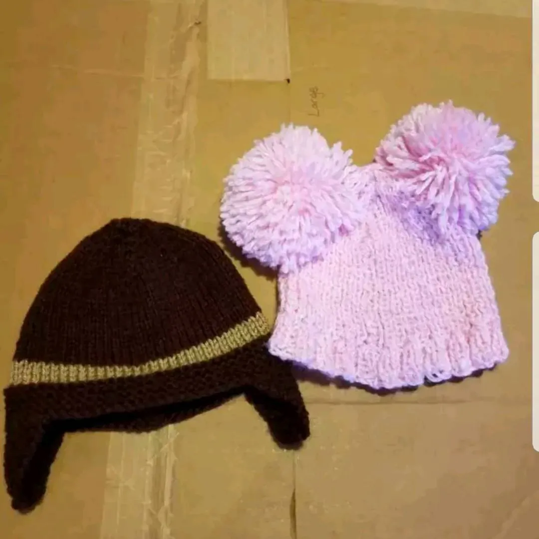 Hand Knit Newborn Baby Beanies/Hats photo 4