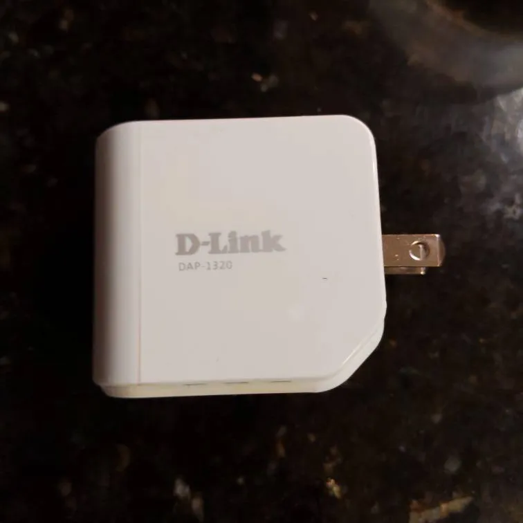 D-Link Wifi Extender photo 1