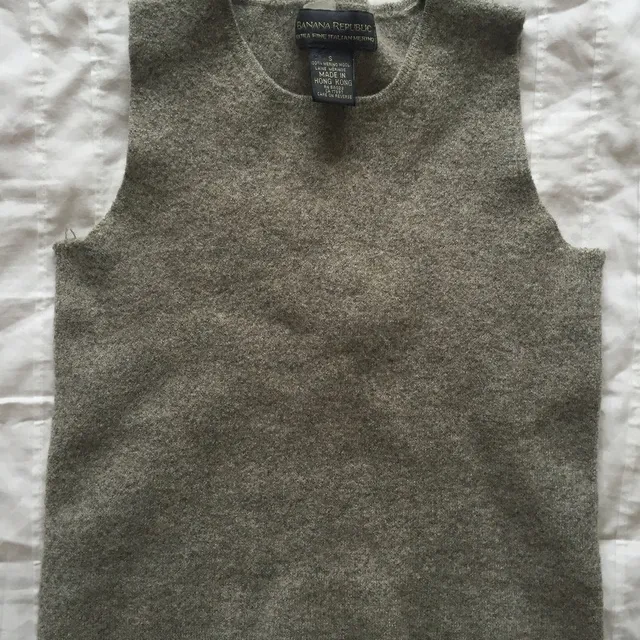 Grey Sweater Vest 100% Wool photo 1