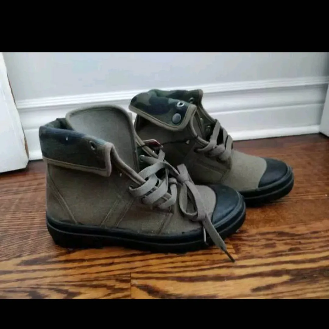 BNWT Hiking Boots Shoes photo 1