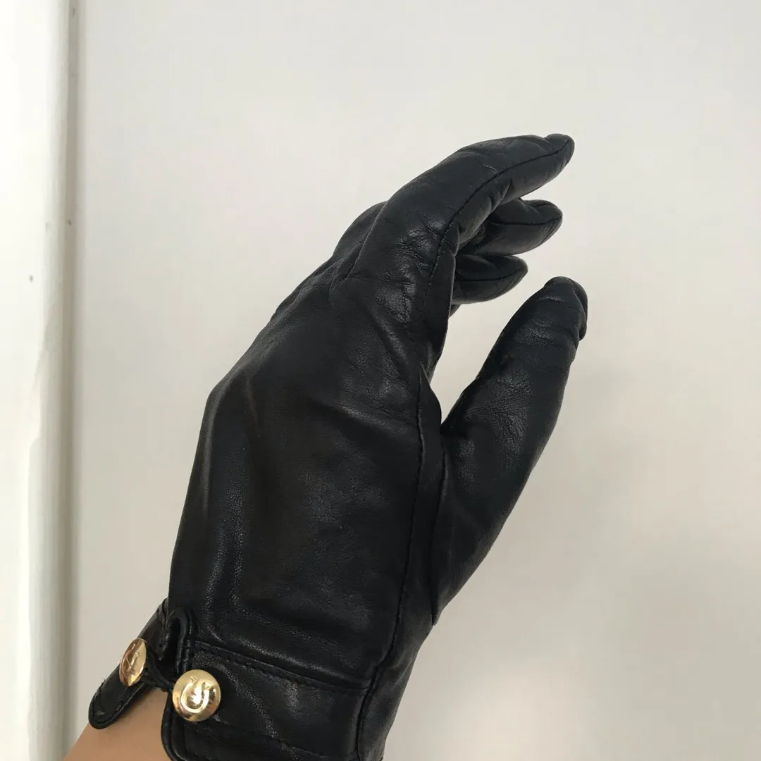 Real Leather Gloves Size Medium- Woman’s photo 1