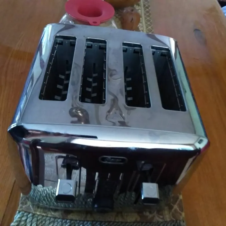 4-slot Toaster photo 1