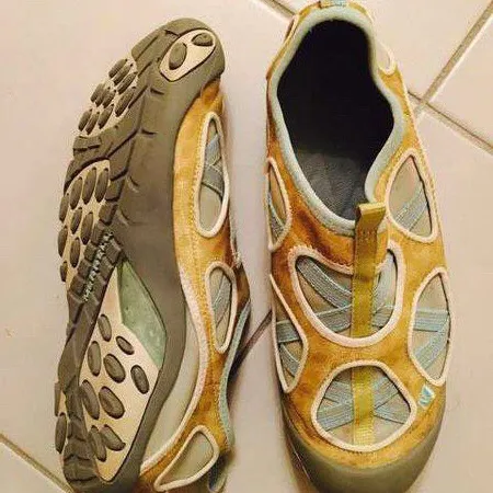 MERRELL Running Shoes photo 1