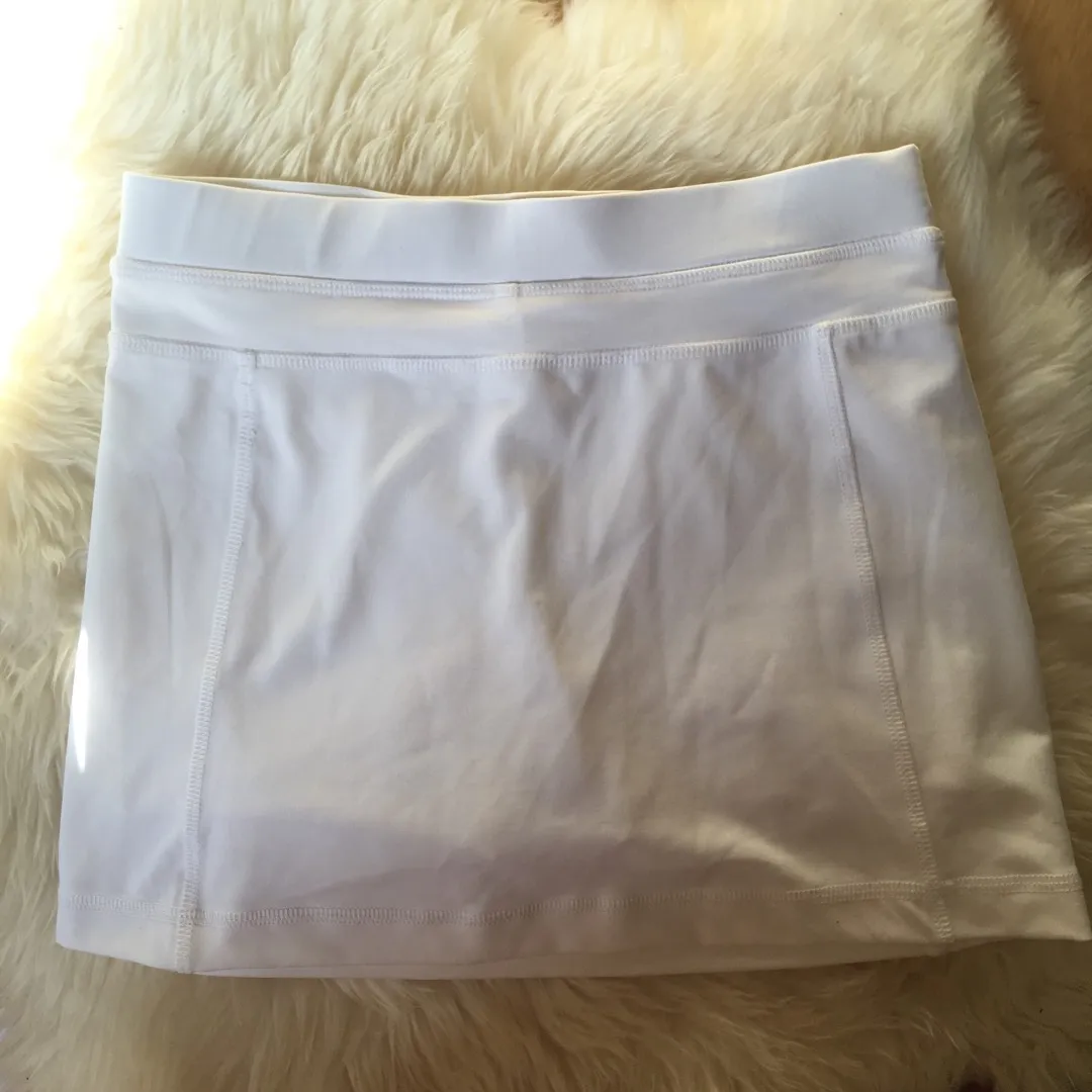 Joe Fresh White Athletic Tennis Skirt (Shorts Underneath) photo 1