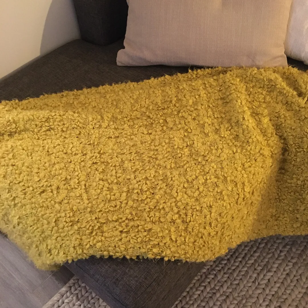 IKEA Mustard Blanket photo 1