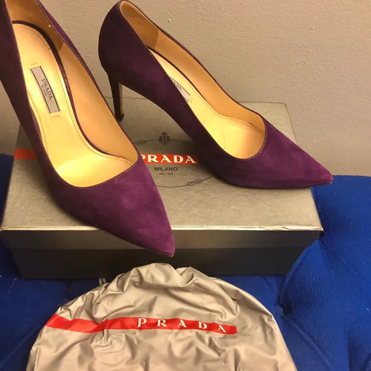 Authentic PRADA heels Size 40 photo 1