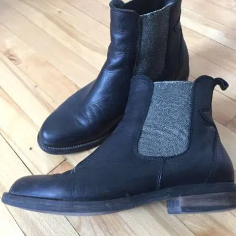 Used Black Ankle Boots photo 1