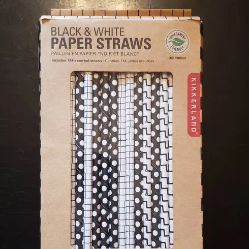 Black & White Paper Straws photo 1