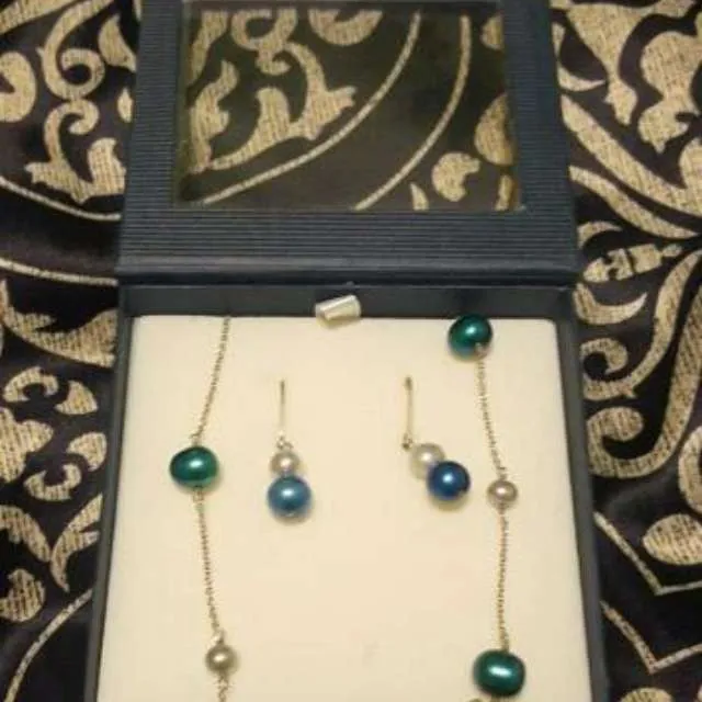 Sterling Silver Earrings And Necklace Set photo 1