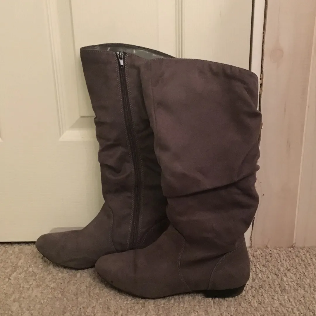 Grey Boots Size 8 photo 1
