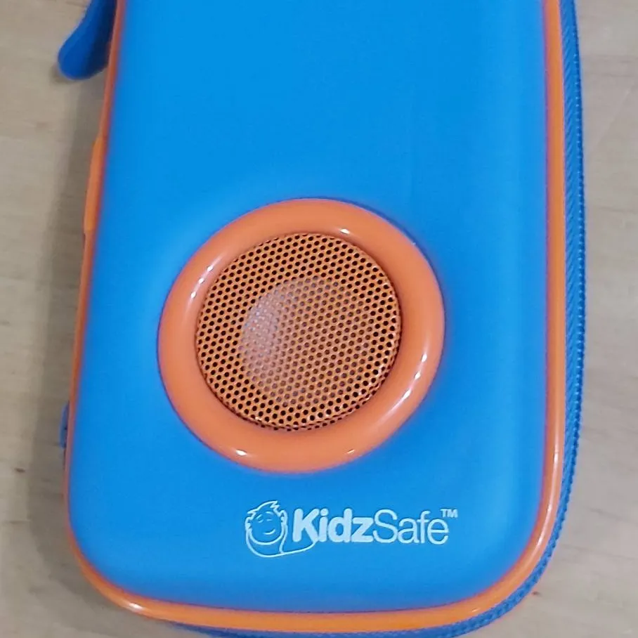 Kids portable speaker photo 1