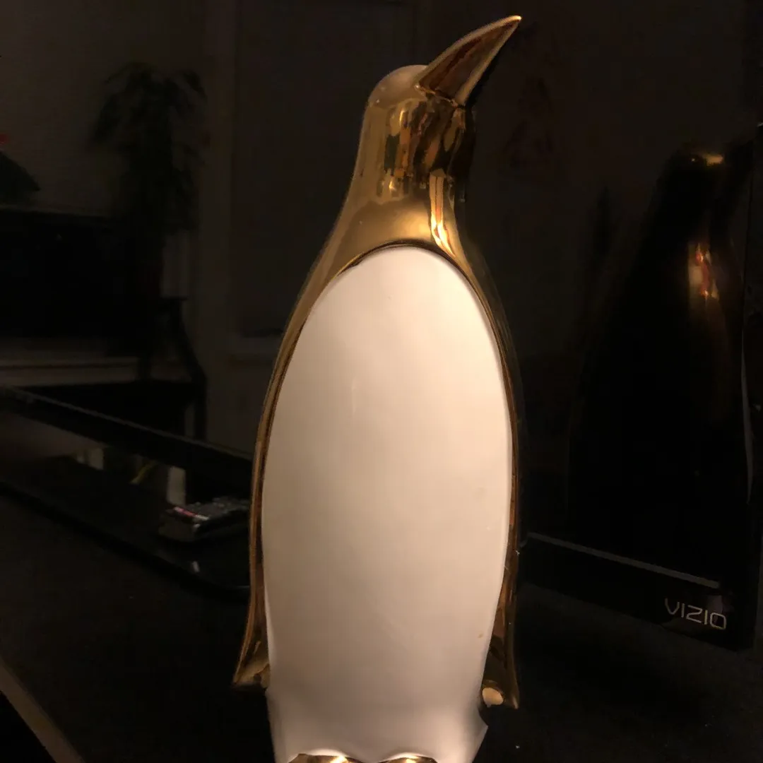 Ceramic Penguin photo 1