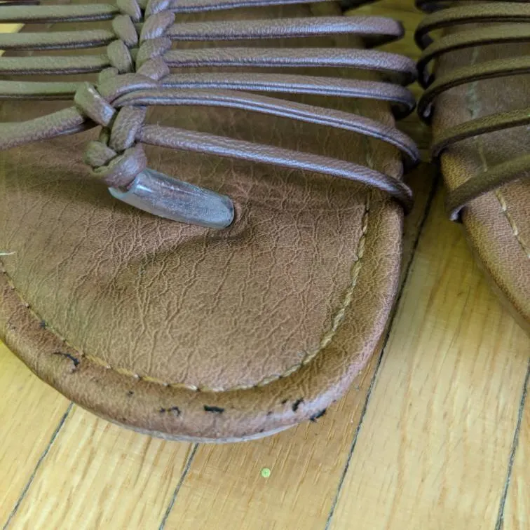 Size 7 Ardene Sandals photo 7