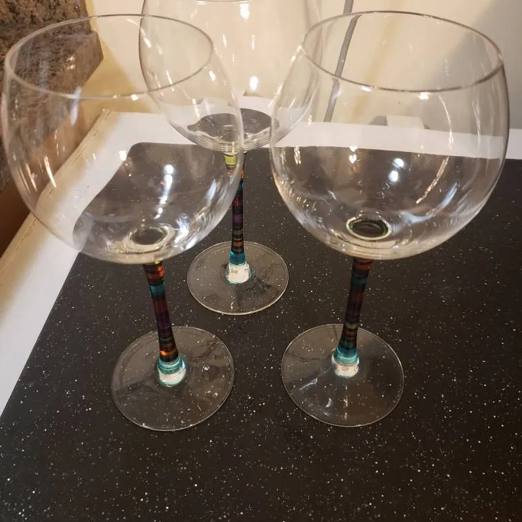 3 Wine Glasses photo 1