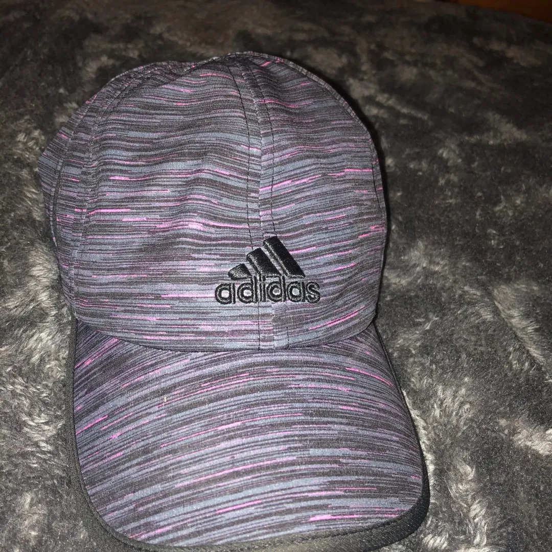 Adidas Women’s Athletic Hat photo 1