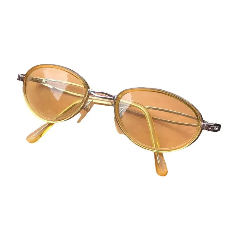 Yellow sunglasses photo 1