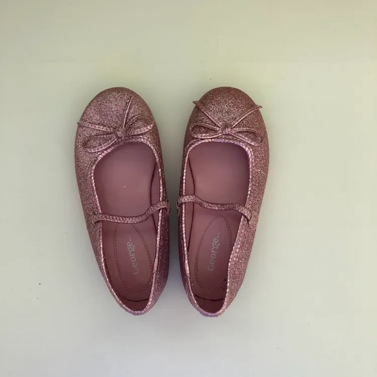Sparkly Pink Girls Shoes Size 9 photo 5