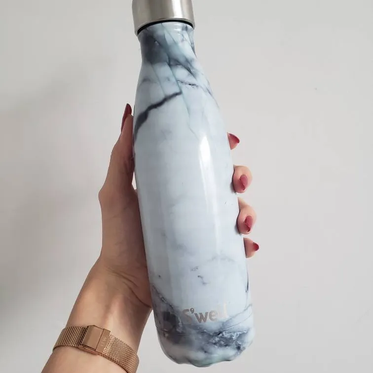 S'well Marble Print Waterbottle photo 1