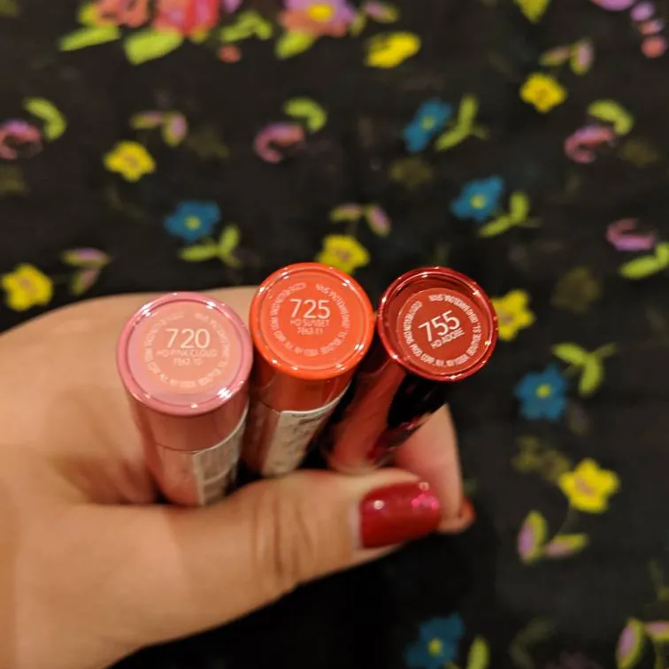 Revlon Lipsticks x 2 (New( photo 3