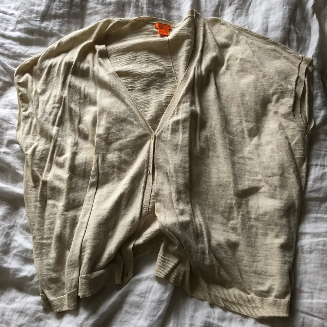 Oversized Joe Fresh Short Sleeve Cardigan. Women’s Medium photo 1
