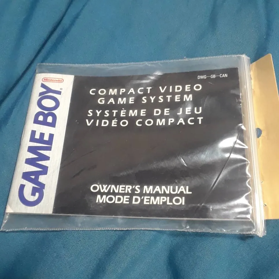 Nintendo Game Boy Owner's Manual photo 1